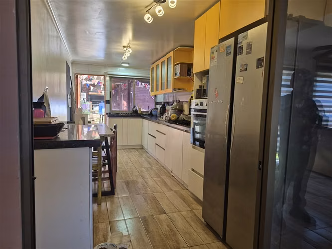 Arriendo casa amoblada de 5 dormitorios en Los Andes