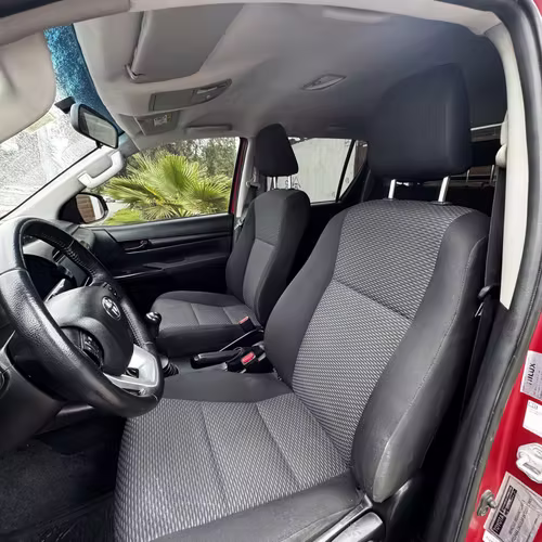 TOYOTA HILUX 4X4 DX 2023 - Imagen 10