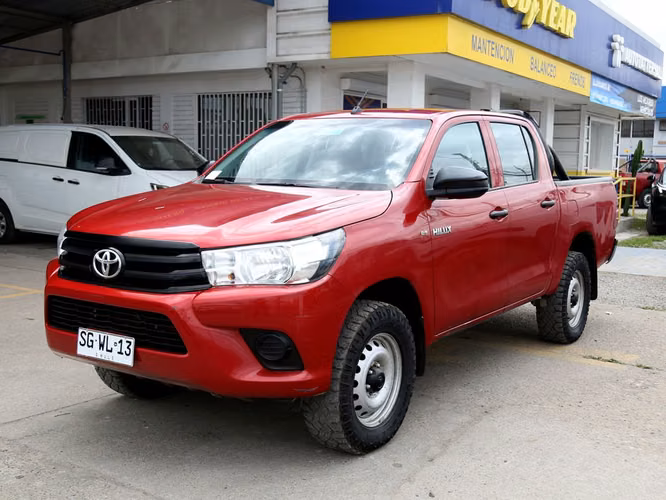 TOYOTA HILUX 2022