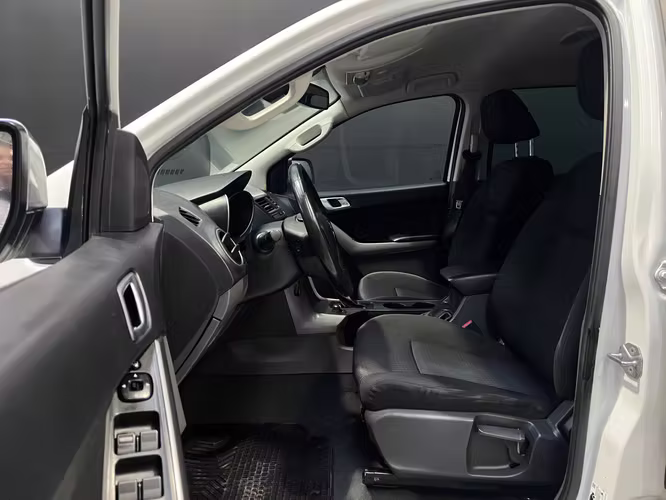 MAZDA BT-50 SDX 4X4 3.2 AUT - Imagen 8
