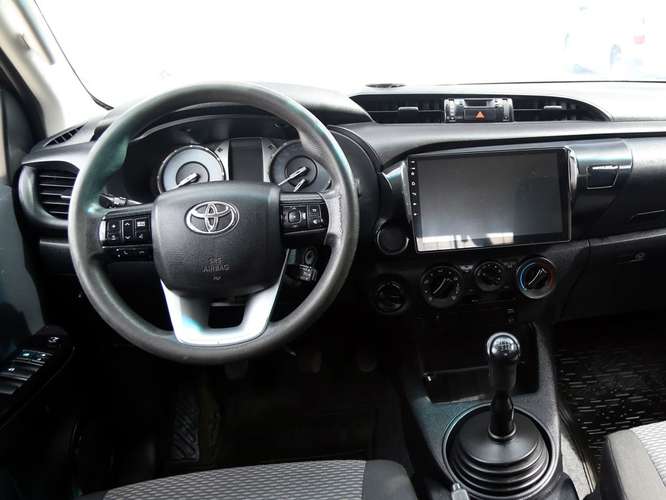 TOYOTA HILUX 2022 - Imagen 14