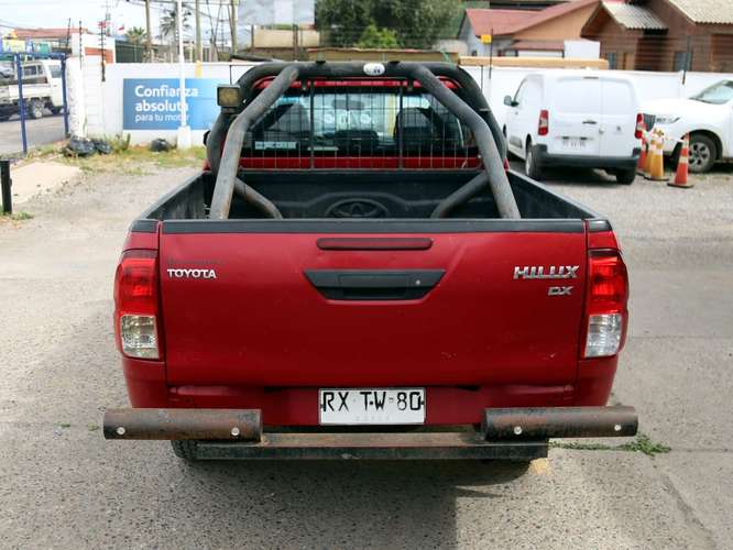 TOYOTA HILUX 2022 - Imagen 9