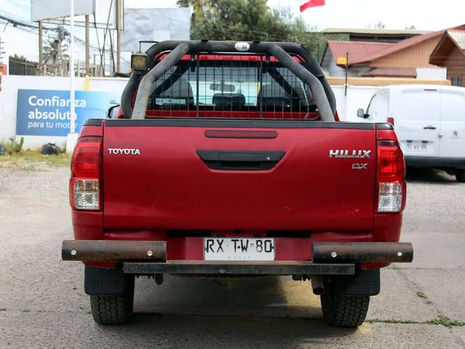TOYOTA HILUX 2022 - Imagen 7
