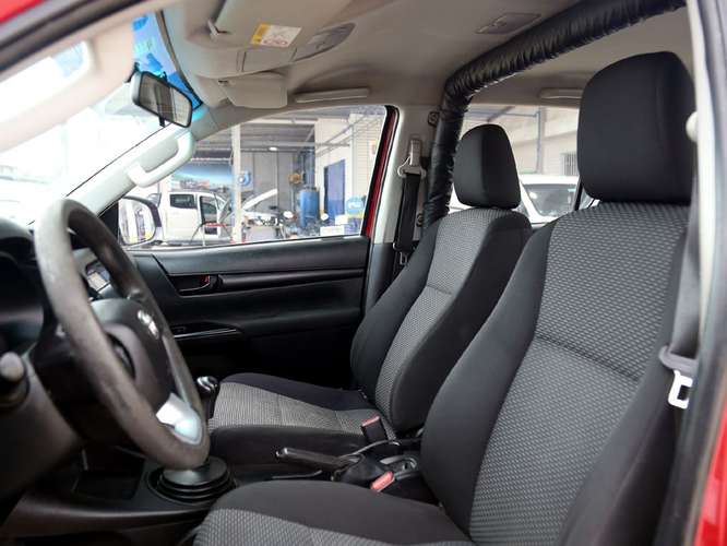 TOYOTA HILUX 2022 - Imagen 12