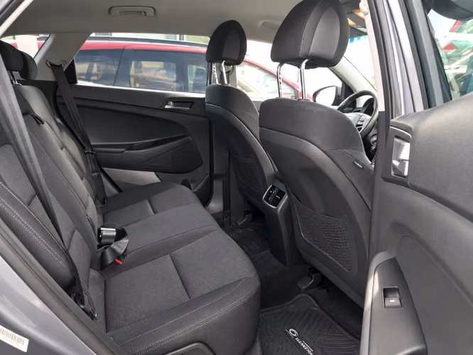 Hyundai Tucson 2.0 GL ADVANCE 4X2 NAV MT 5P 2018 - Imagen 20