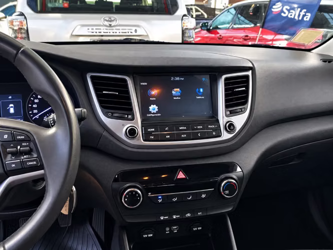 Hyundai Tucson 2.0 GL ADVANCE 4X2 NAV MT 5P 2018 - Imagen 13