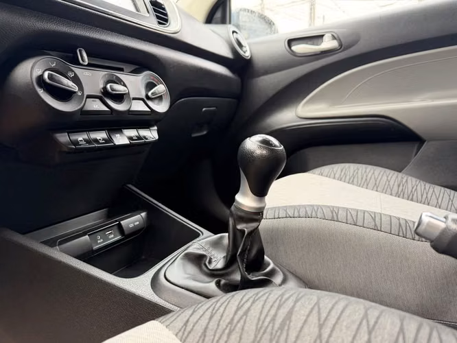 KIA SOLUTO 2023 - Imagen 8