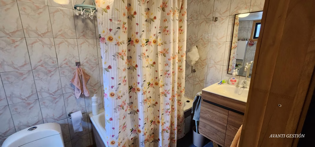 VENTA CASA 2 PISOS EN PUERTO OCTAY