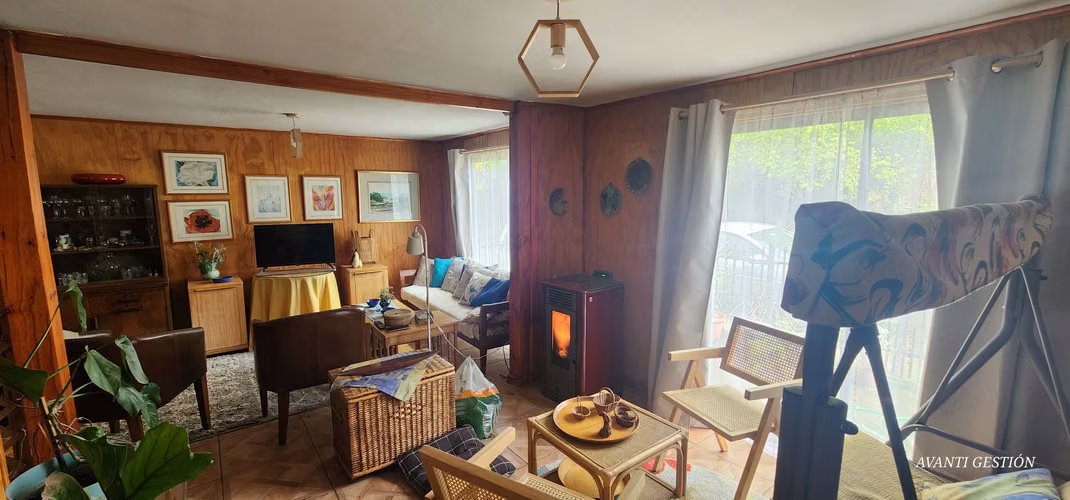 VENTA CASA 2 PISOS EN PUERTO OCTAY