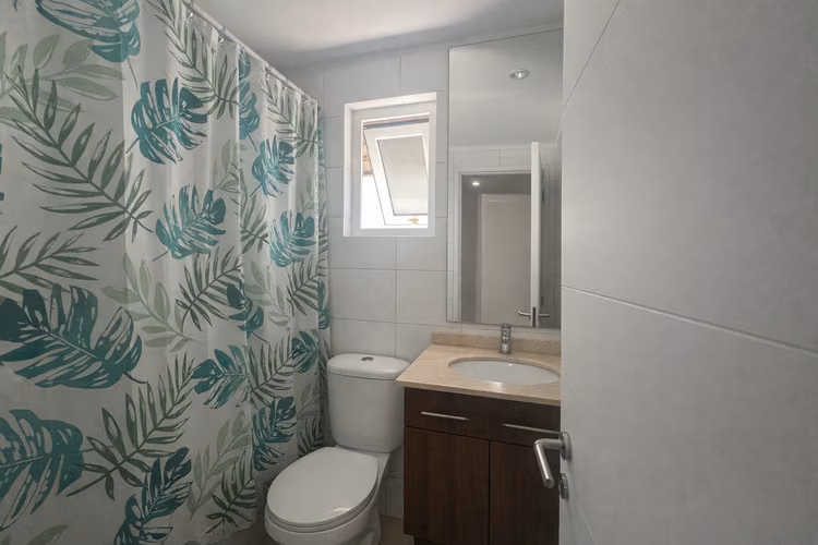 CASA EN CONDOMINIO CON PISCINA Y QUINCHO - Imagen 12