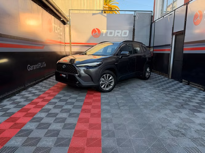 TOYOTA COROLLA CROSS HIBRIDO 1.8 (PIE DESDE $8.200.000)