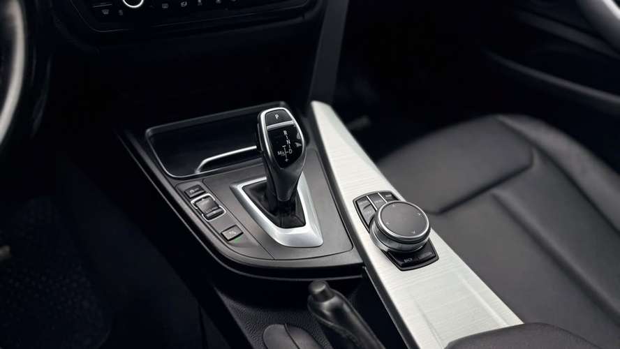BMW 420i GRAN COUPÉ 2.0  (2016) - Imagen 17