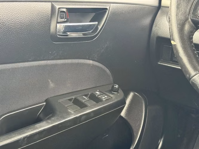 SUZUKI SWIFT 2015 - Imagen 18