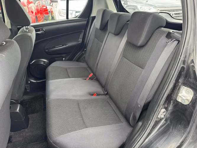 SUZUKI SWIFT 2015 - Imagen 17