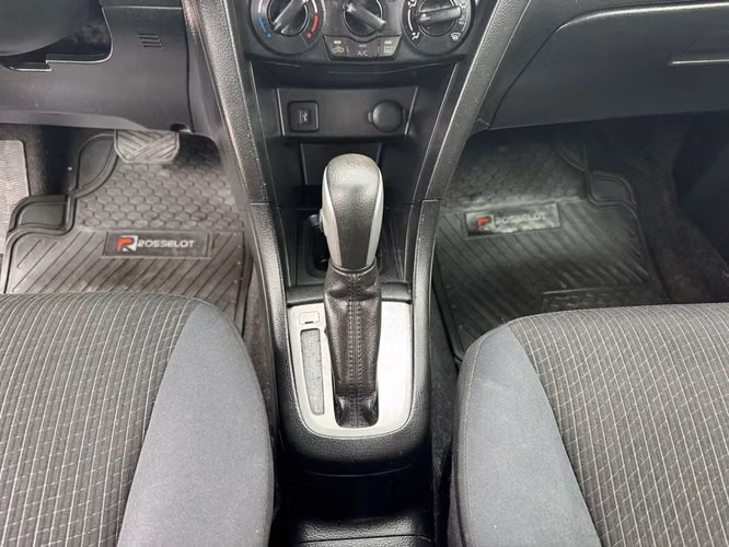SUZUKI SWIFT 2015 - Imagen 12