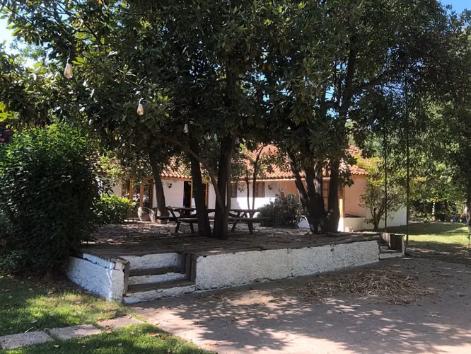 Centro de eventos y casa de huéspedes - San Esteban