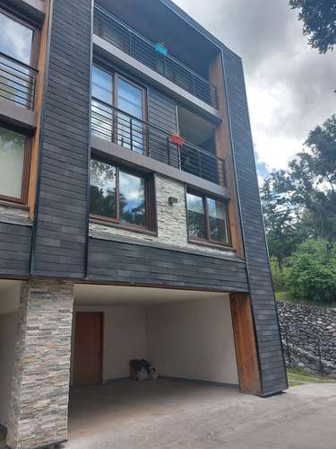  ¡Arrienda la casa de tus sueños frente al Río Toltén en Villarrica!