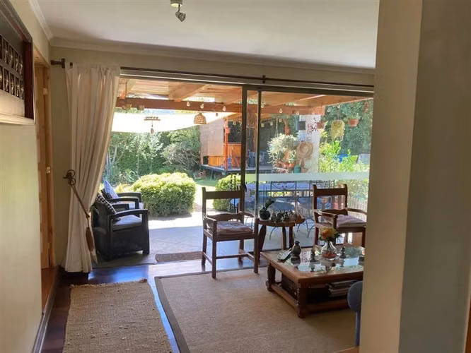 Casa en venta de 5 dorm. en Peñalolén - Imagen 1