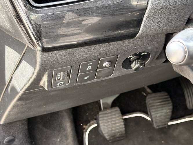 PEUGEOT 301 2023