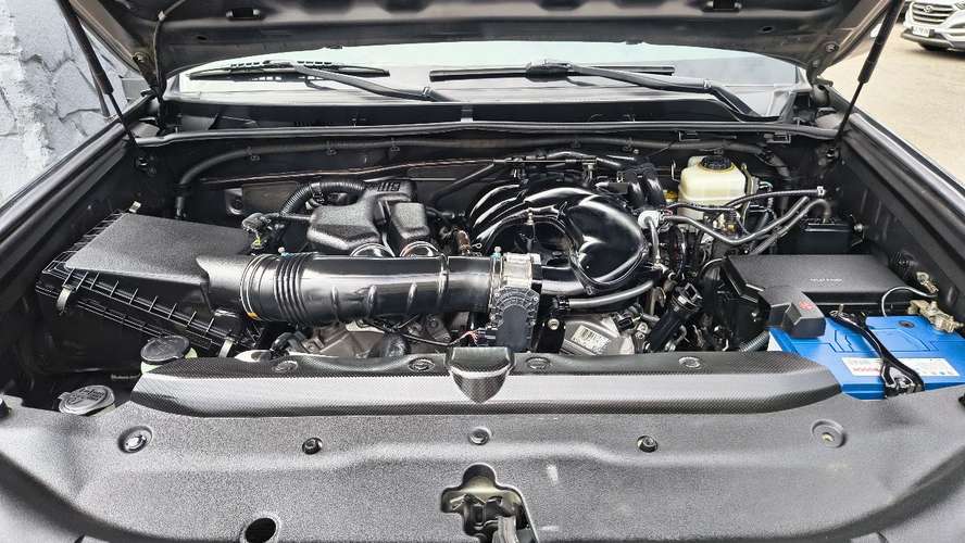 Vendo Toyota 4 Runner, 2011 con 93.000 km