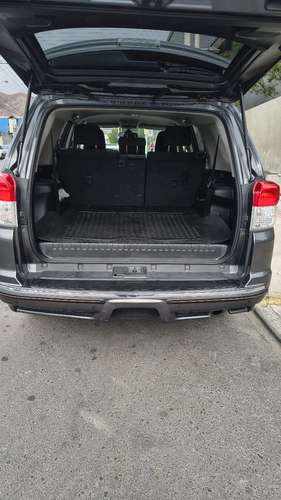 Vendo Toyota 4 Runner, 2011 con 93.000 km