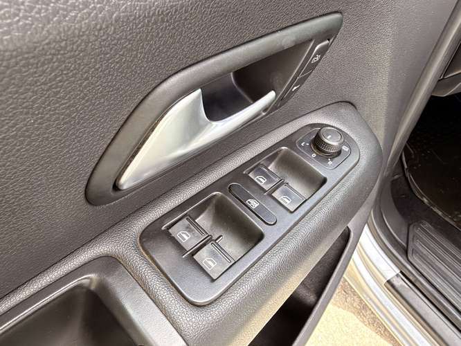 VOLKSWAGEN AMAROK 2023 - Imagen 10