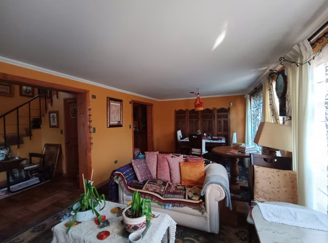 Amplia Casa de 5 Dormitorios en Sector Norte de Talca: Conectividad y Plusvalía Única - Imagen 3