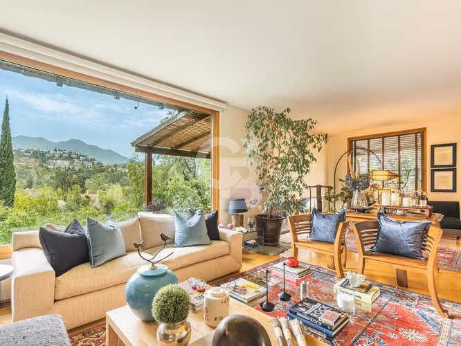 Venta de fabulosa casa en el Huinganal, La Dehesa