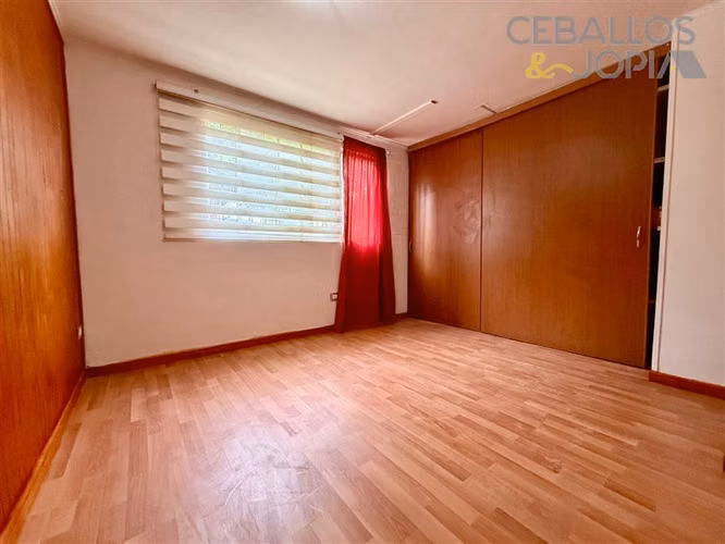 Casa en arriendo de 2 dorm. en Villa Alemana