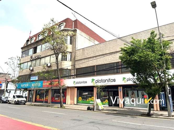 Local Comercial en venta en Santiago con oficinas y bodegaje - Imagen 32