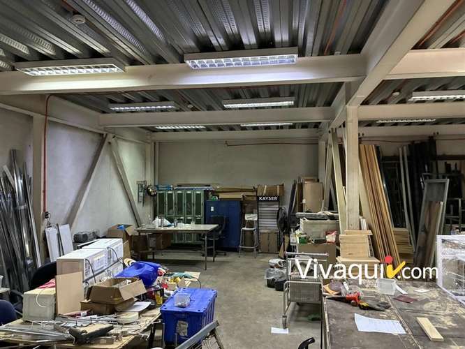 Local Comercial en venta en Santiago con oficinas y bodegaje - Imagen 7