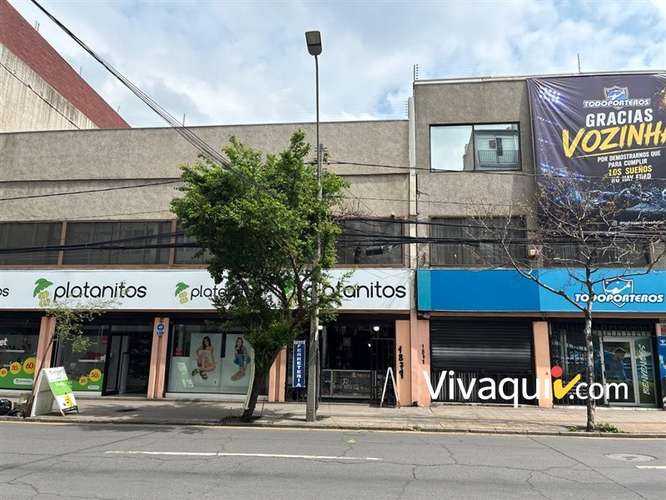 Local Comercial en venta en Santiago con oficinas y bodegaje - Imagen 18