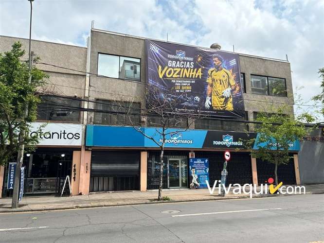 Local Comercial en venta en Santiago con oficinas y bodegaje - Imagen 24