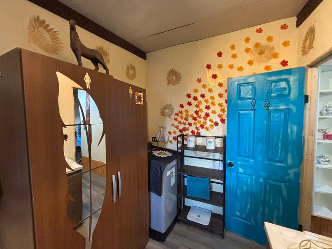 Acogedora casa con terreno 6.900 m2 con estero - Imagen 2