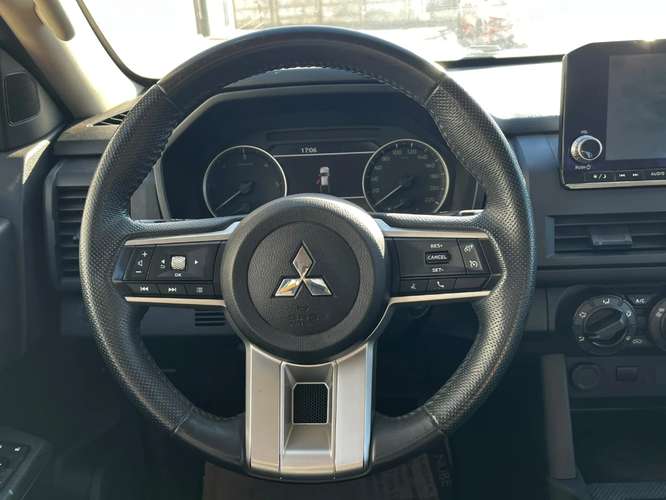 Mitsubishi L200 KATANA D/C 2.4 TDI MT XRT 4X4 2023