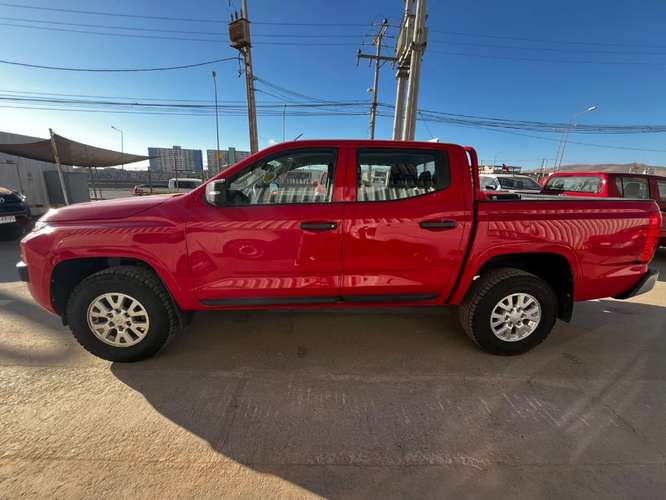Mitsubishi L200 KATANA D/C 2.4 TDI MT XRT 4X4 2023