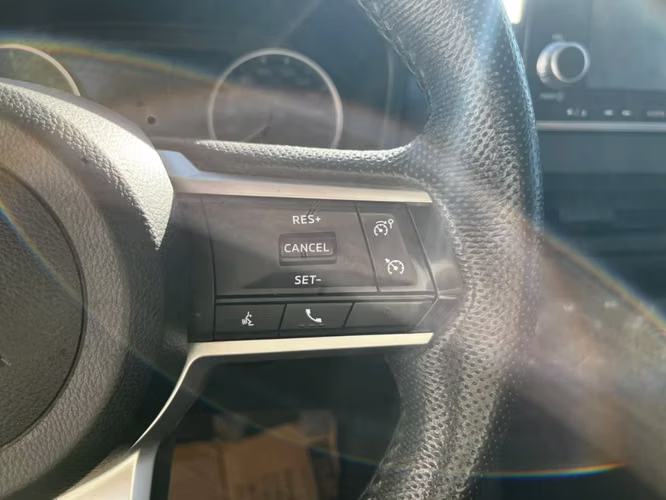 Mitsubishi L200 KATANA D/C 2.4 TDI MT XRT 4X4 2023 - Imagen 17