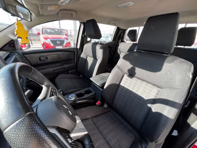 Mitsubishi L200 KATANA D/C 2.4 TDI MT XRT 4X4 2023 - Imagen 13