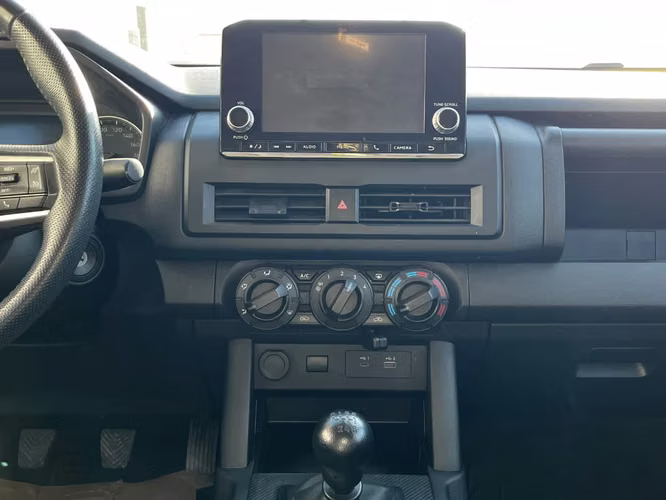 Mitsubishi L200 KATANA D/C 2.4 TDI MT XRT 4X4 2023 - Imagen 18