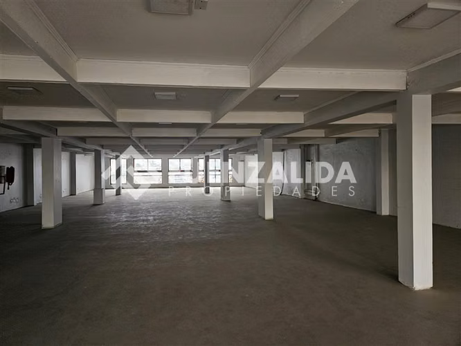 Venta Oficina Santiago, edificio de 1.834mt2 de 4 pisos - Imagen 9