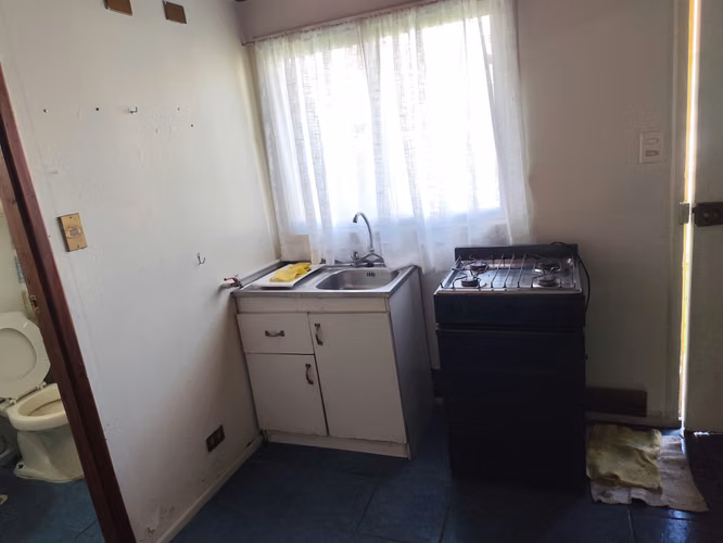 SE ARRIENDA DEPARTAMENTO DE INTERIOR - Imagen 4