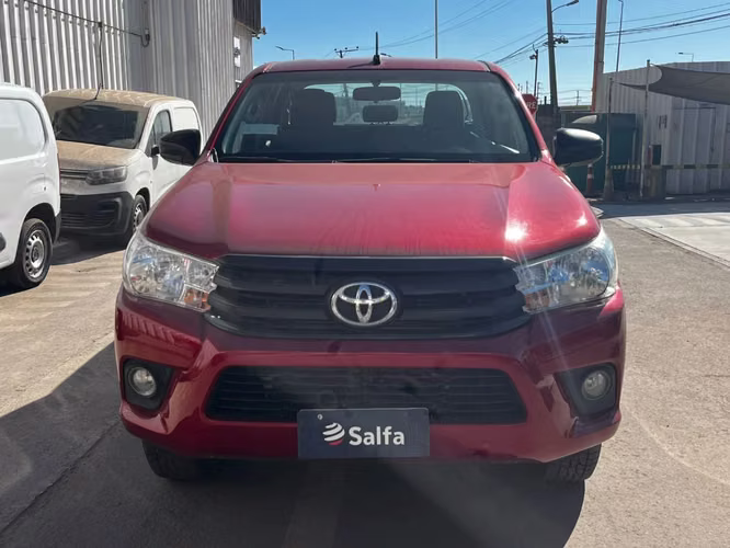 Toyota Hilux DC 4X4 2.4 D DX MT 2023 - Imagen 2