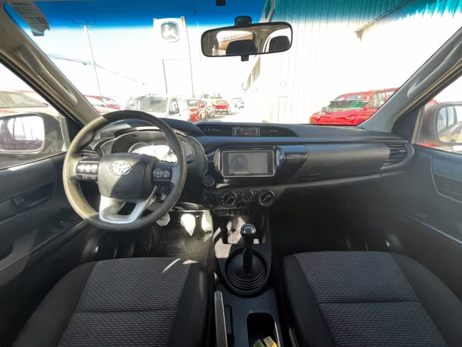 Toyota Hilux DC 4X4 2.4 D DX MT 2023 - Imagen 14