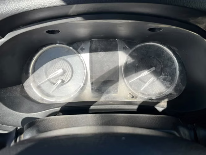 Toyota Hilux DC 4X4 2.4 D DX MT 2023 - Imagen 16