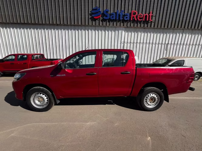 Toyota Hilux DC 4X4 2.4 D DX MT 2023 - Imagen 8