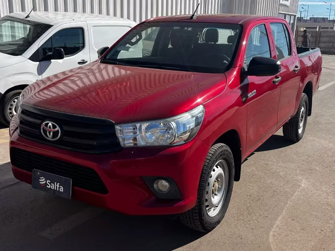 Toyota Hilux DC 4X4 2.4 D DX MT 2023