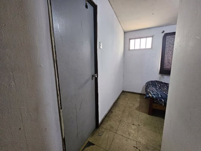 En venta amplia casa en Pasaje Nebraska – Iquique - Imagen 16