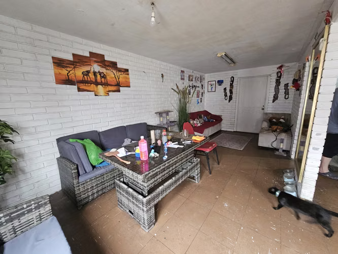En venta amplia casa en Pasaje Nebraska – Iquique - Imagen 6