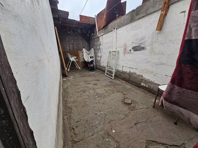En venta amplia casa en Pasaje Nebraska – Iquique - Imagen 10