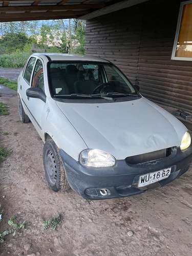 Chevrolet Corsa GL Classic 1.6 - Imagen 4